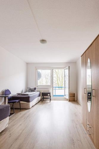 Wie Zuhause in Leipzig Grünau - Vollmöbliert - bei DKN (Wie Zuhause in Leipzig Grunau - Vollmobliert - bei DKN) in West
