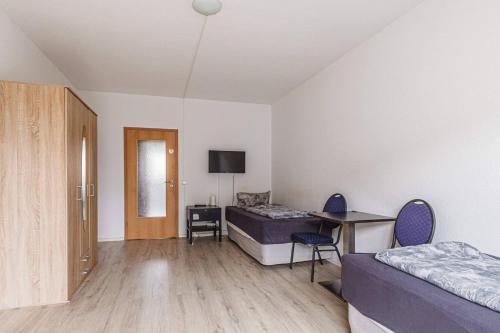 Wie Zuhause in Leipzig Grünau - Vollmöbliert - bei DKN (Wie Zuhause in Leipzig Grunau - Vollmobliert - bei DKN) in West