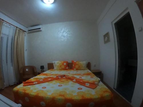 Double or Twin Room image 9