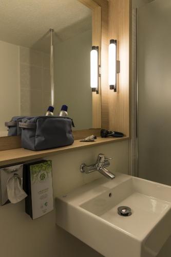 Double Room image 6
