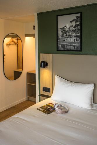 Double Room image 1