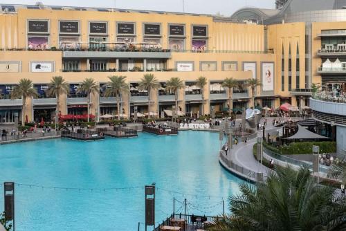 Upgraded 2bdr with acess to Dubai Mall