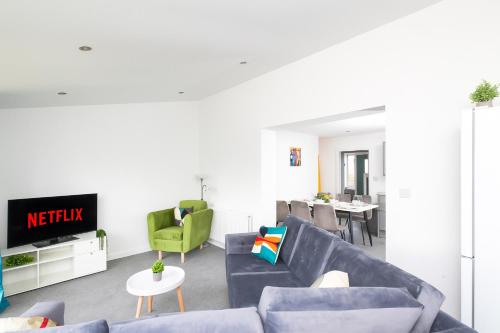 Temple by Alt-Stay Contractor Accommodation - 4 Bed Contractor Home With Parking, Wi-Fi & Full Kitchen - Ideal For Long stays, Leeds (foto 10)