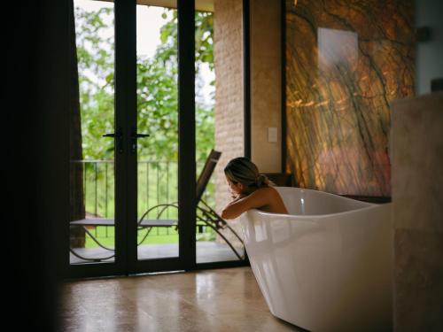 מתקני המלון, Paradise Hot Springs - Thermal Water & Volcano Views in לה פורטונה