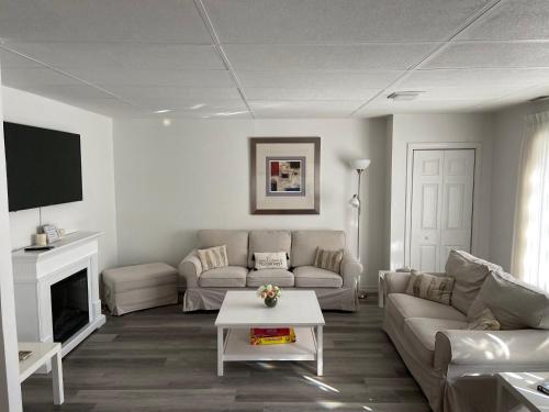Cozy Cottage Retreat in Lambton Shores (ON)