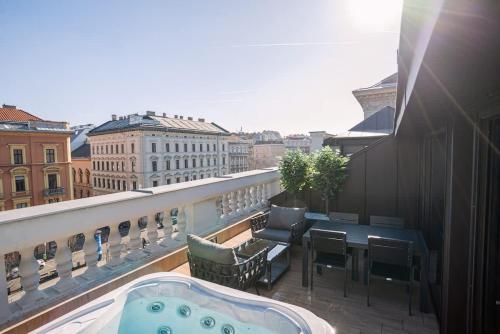 Exclusive 2-Bedroom Penthouse with Jacuzzi, Будапешт (фото 7)