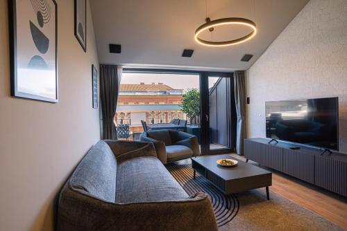 Exclusive 2-Bedroom Penthouse with Jacuzzi, Будапешт (фото 10)