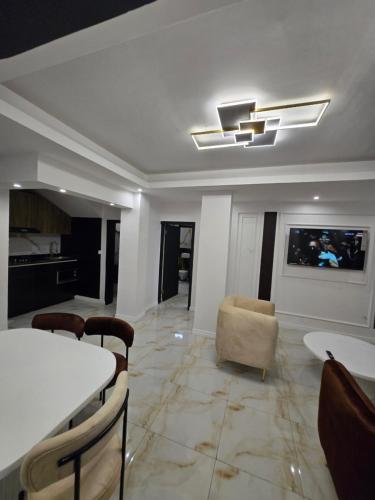 Suna'a home Logpom in Douala