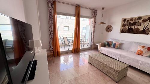 Facilities, Aguamar Vybdenia in Les Marines Beach