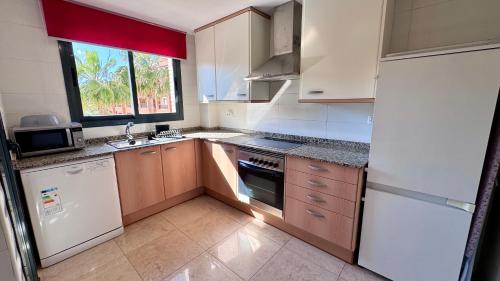 Kitchen, Aguamar Vybdenia in Les Marines Beach
