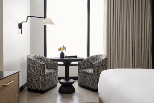 Essential Room  image 1