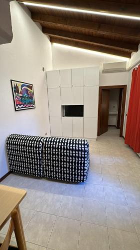 One-Bedroom Apartment image 10