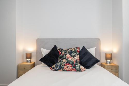 Chandos Place Residence - image 2