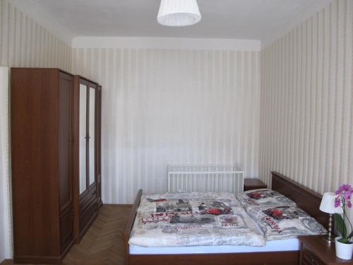 Apartments near Lesser Town - image 5