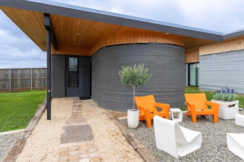 Casita 4 Cisco Home at The Halles Artisan Venue - Round Top, TX