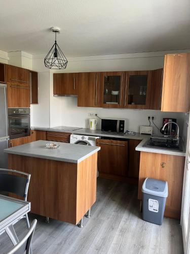 Cucina, appartement 3 pieces 2 chambres centre ville in Le Ponteil