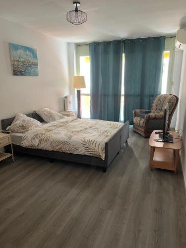 appartement 3 pieces 2 chambres centre ville in Le Ponteil