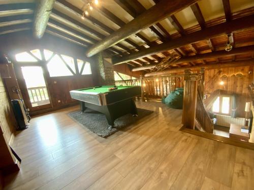 Recreational facilities, Chalet Des Sangliers in Seez
