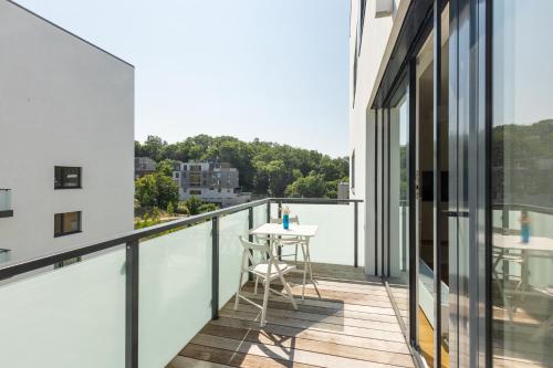 Contemporary apartment with garage parking, Prague (photo 9)