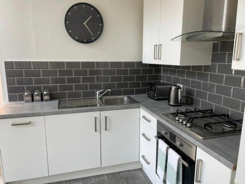 Woolton Retreat Skylights Desk Parking in Halewood