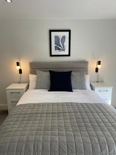 Woolton Retreat Skylights Desk Parking in Halewood