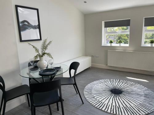 Létesítmények, Woolton Retreat Skylights Desk Parking in Halewood