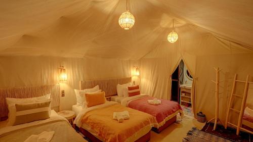Arabian Nights Desert Camp Merzouga in Lac Yasmins