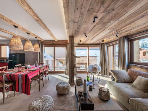 Appartement spacieux proche pistes pour 10 personnes - FR-1-570-14 in Le Bettaix