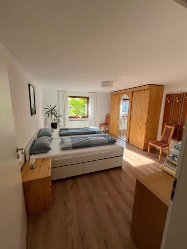 Ferienwohnung Gänsweide Neueröffnung in Denkendorf, Deutschland