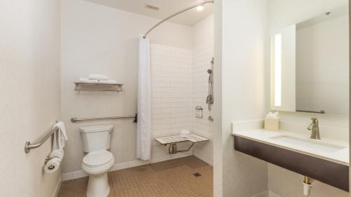 Holiday Inn Express Bellingham an IHG Hotel - image 8