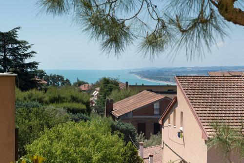  S270 - Sirolo, quadrilocale in centro con vista panoramica in Sirolo