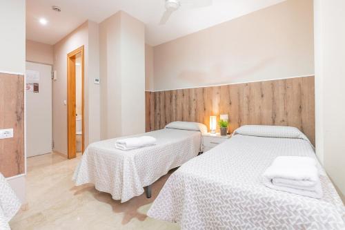 Hostal El Bugar - image 9