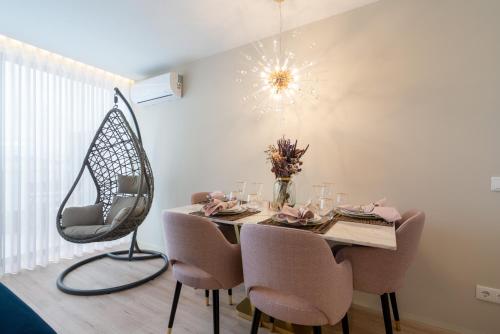 Sunny Duplex with Pool and Ofir Beach Nature Escape, Fão (Foto 6)
