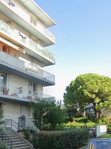 Grand F3 lumineux 55 m proche centre, plages, balcon, clim in Saint Martin