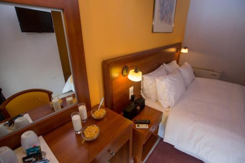 Mirabel Hotel - image 12