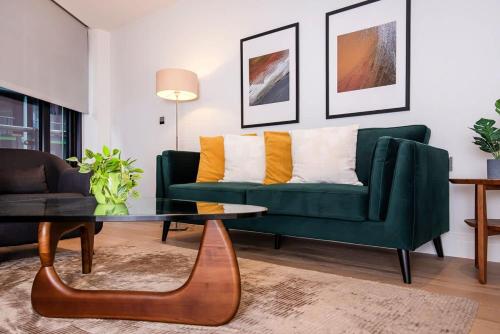 Stylish 2 Bed Close to Battersea Power station, Londyn (zdjęcie 5)