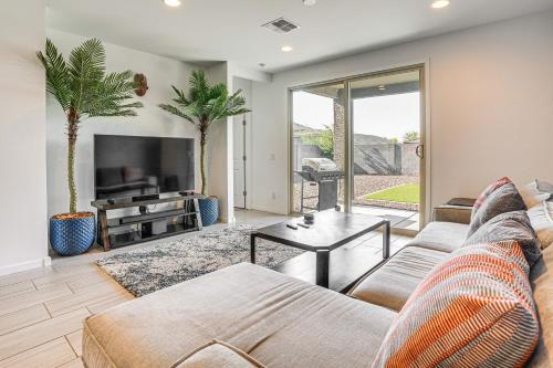 Near Parks and Golf Surprise Home with Pool Access! in Sun City