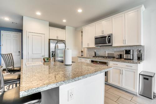 Near Parks and Golf Surprise Home with Pool Access! in Sun City