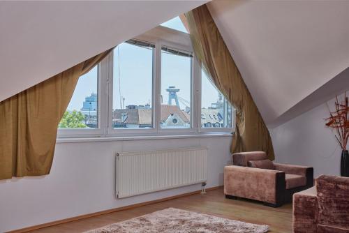 Skyline Penthouse with Terrace, Bratislava (fotografie 10)