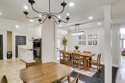 Outdoor Entertainment Area: Spacious Midland Home! in 미드랜드 시티 센터