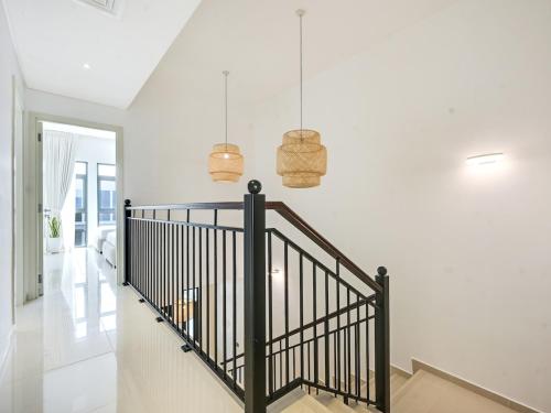 4BR Luxurious Villa DAMAC Hills 2, Dubaj (fotografie 5)