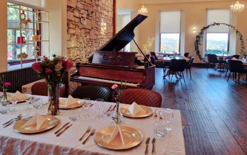 Broomhall Castle Hotel in Аллоа