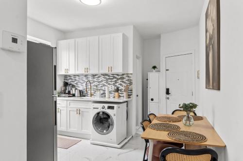 Style & Comfort 3 Rooms 15 min from NYC in West New York