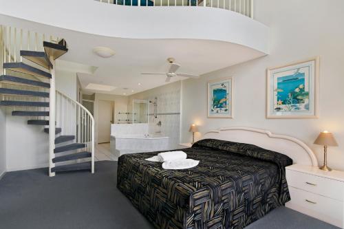 Riviere on Golden Beach, Caloundra (zdjęcie 8)