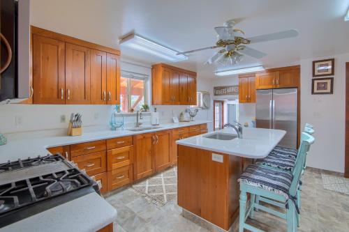 Group Getaway w/ Mtn Views: Home in Circleville! in Circleville (UT)