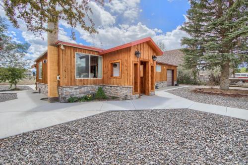 Group Getaway w/ Mtn Views: Home in Circleville! in Circleville (UT)