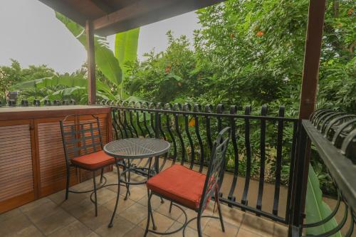 Abu Dhabi Suites 2BR w Balcony & Pool in แคมเพอร์ดาวน์