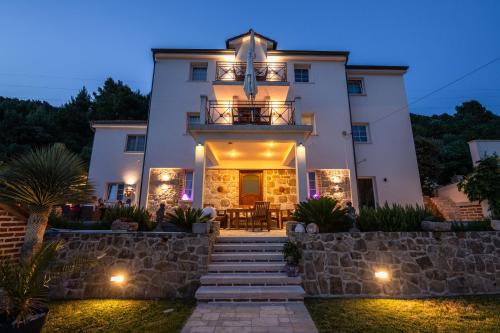 Villa Joy 4ever 4