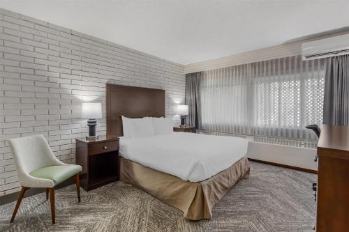 Best Western Cedar Park Inn - image 5