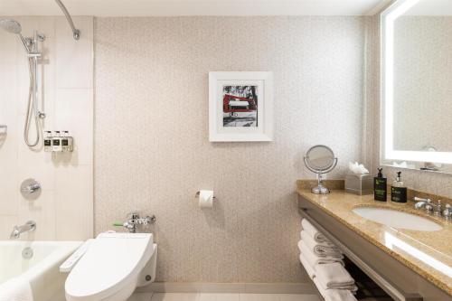 Double Room with Two Double Beds image 5